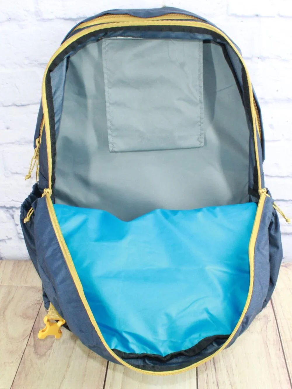 READ–LL Bean Unisex Adult Comfort Carry Portable Locker Pack 42L Backpack Hiking